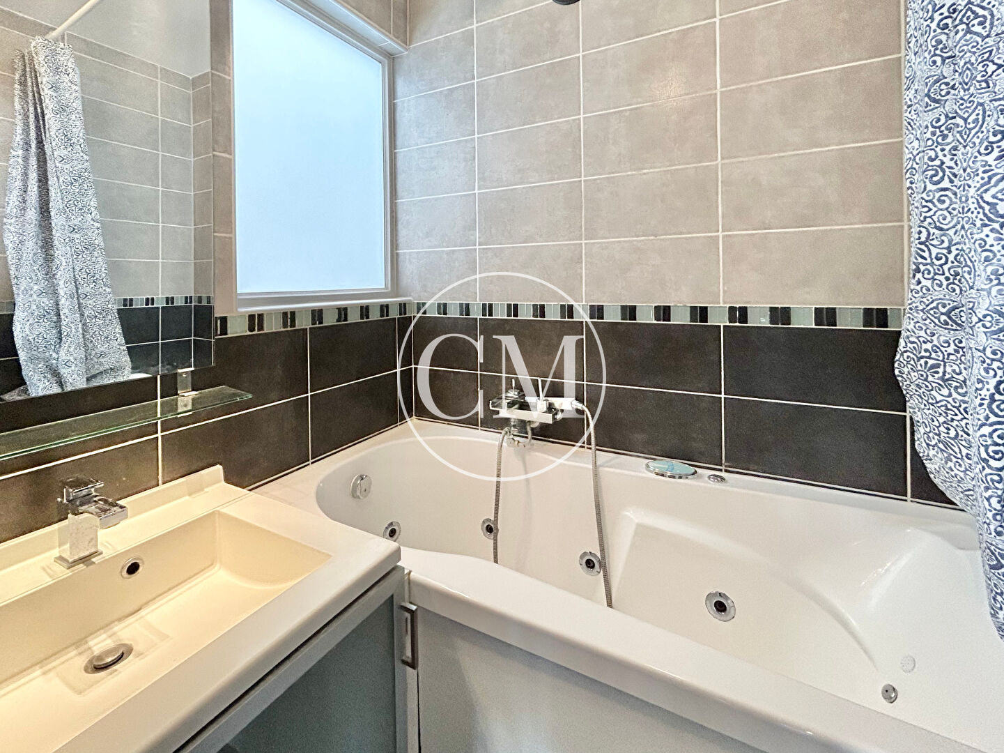 Photo VERSAILLES SAINT LOUIS APPARTEMENT image 6/6