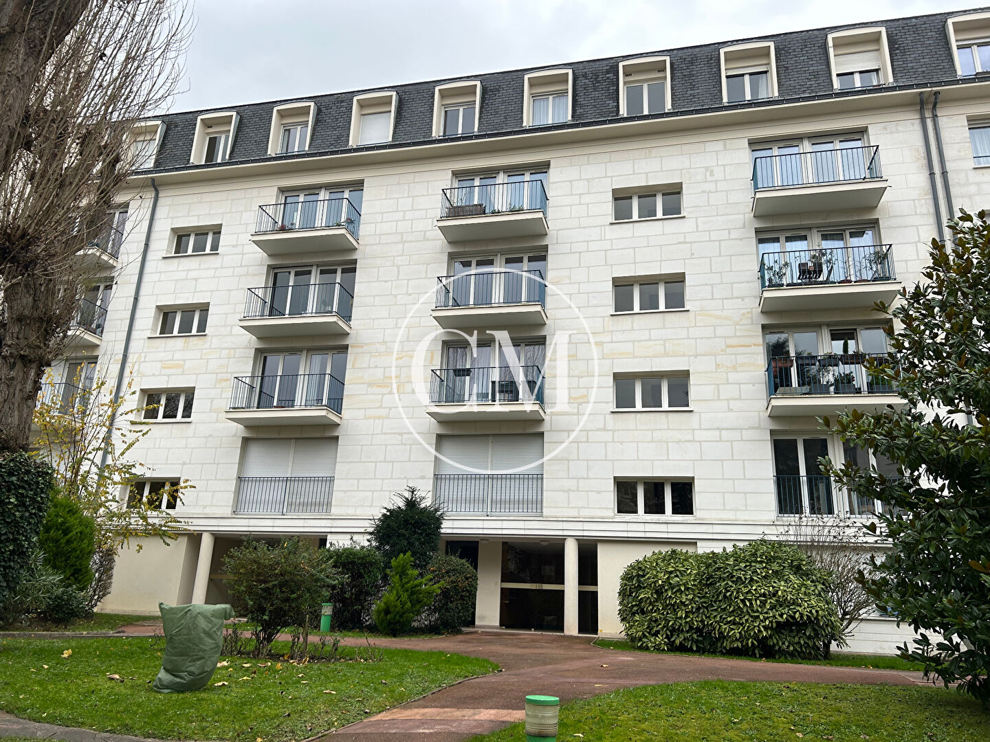 Photo VERSAILLES RIVE-DROITE APPARTEMENT image 2/6