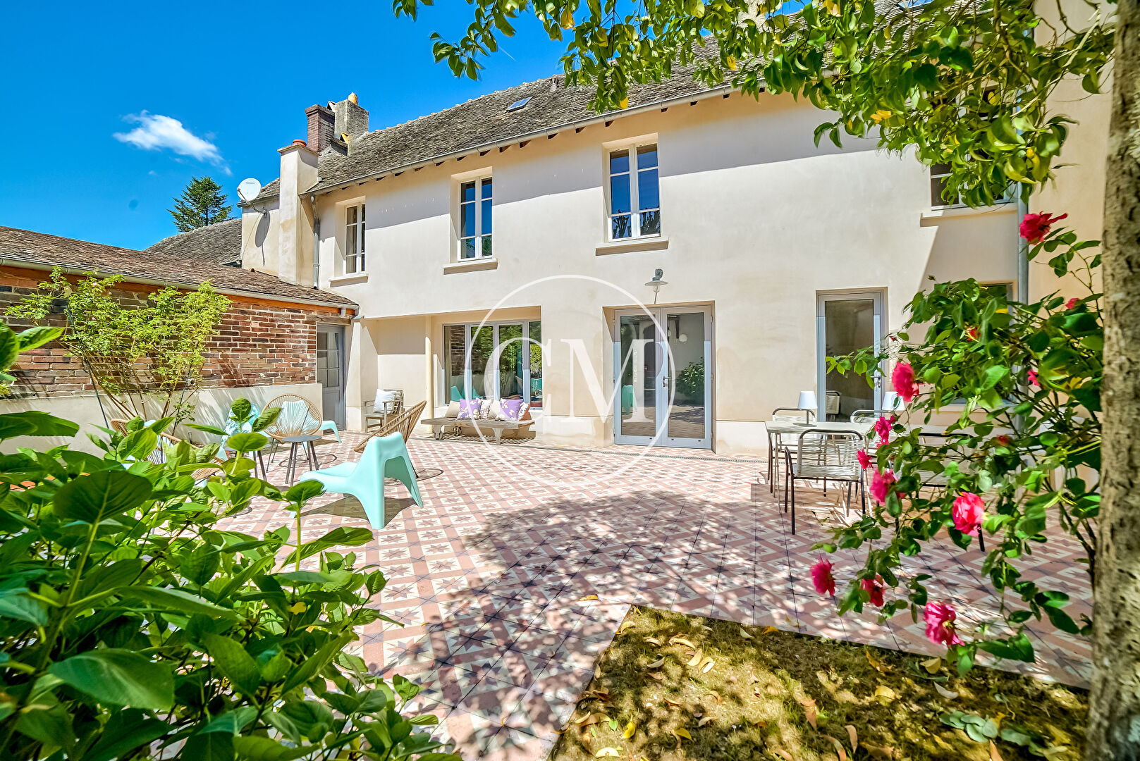 GROSROUVRE MAISON COEUR DE VILLAGE