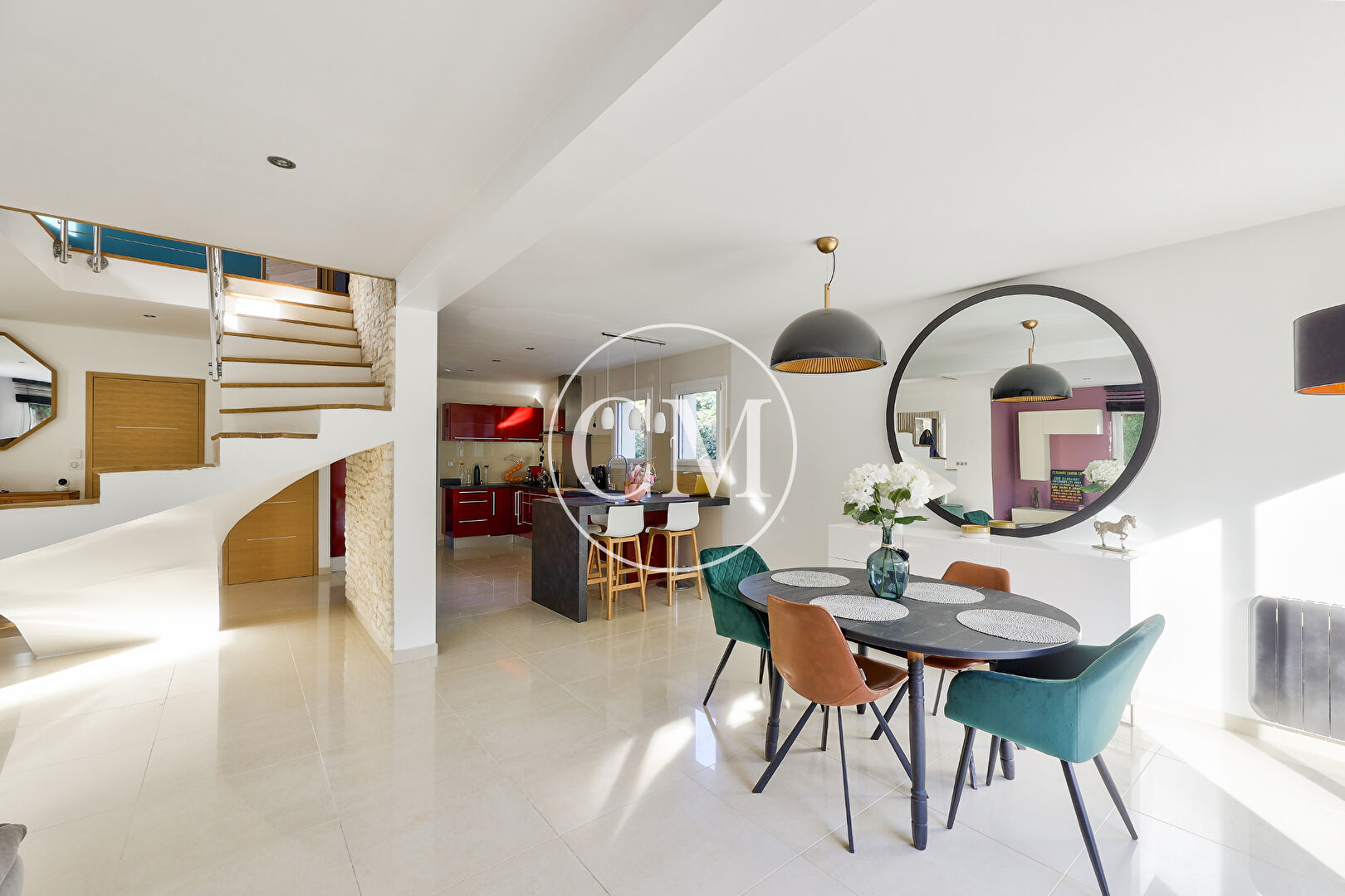 MAISON CONTEMPORAINE  MÉRÉ