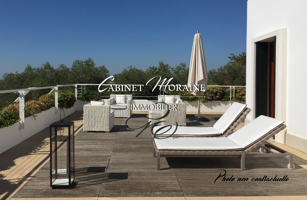 RENNES - PROCHE ST HELIER - Appartement 5 pièces 113.36m² Sud - 5ème étage - terrasse de 102.49m² et balcon 6.52m² - ascenseur - stationnements