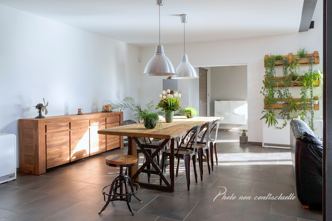 VITRE - Appartement 2 pièces 45.40m² Ouest - terrasse de 6.60m² - rez-de-chaussée - ascenseur -  stationnement