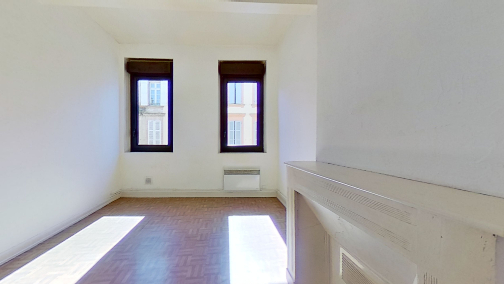 Photo Faubourg Lacapelle appartement T2  à louer image 3/6