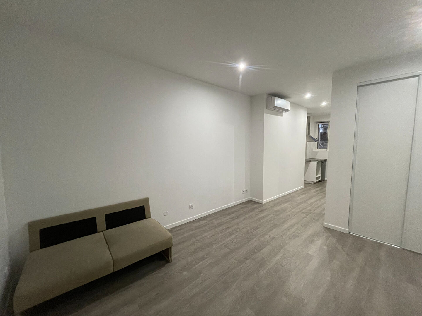 Photo Appartement Montauban 1 pièce(s) 20 m2 image 2/6