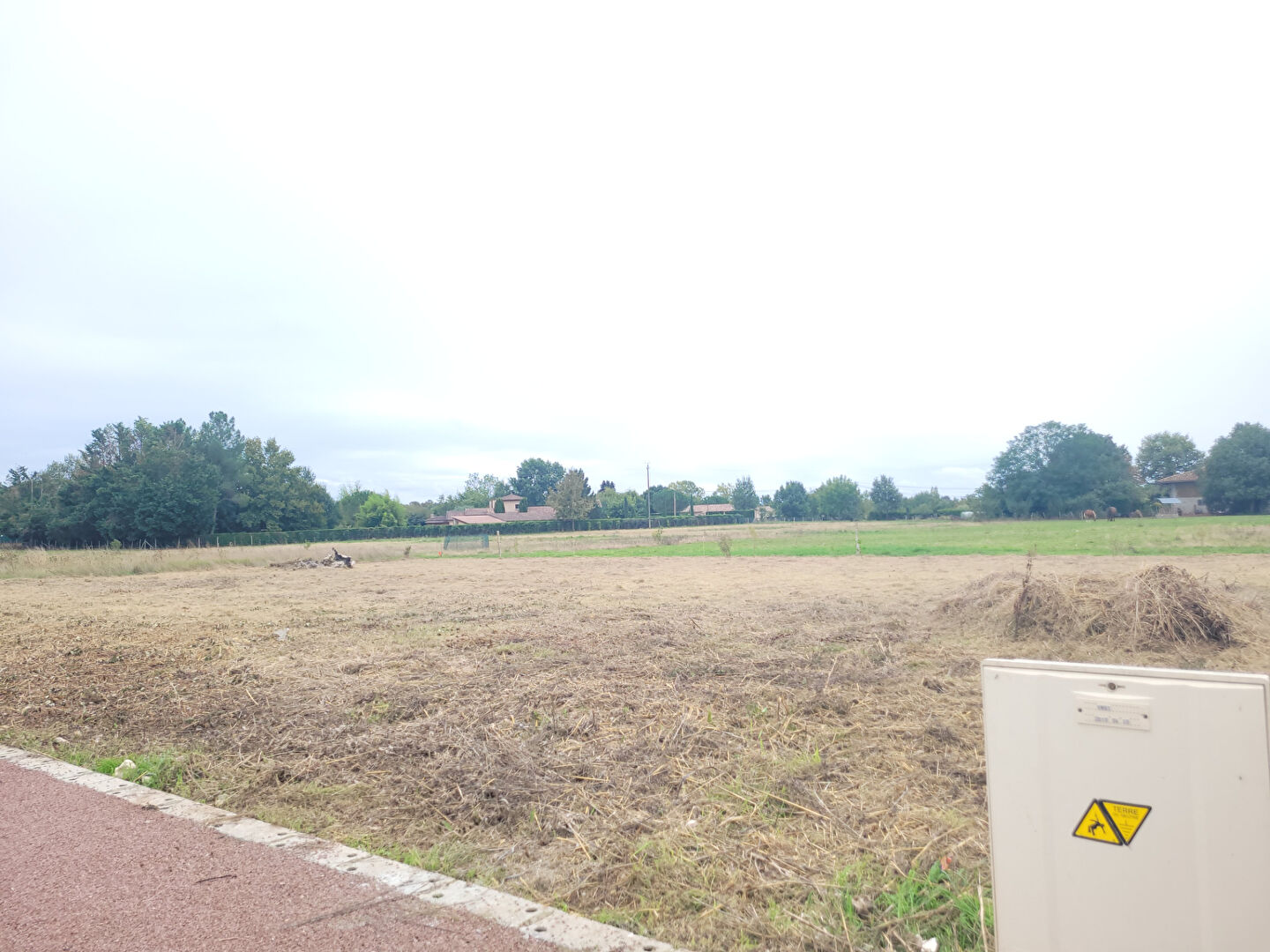 Photo Terrain à bâtir Villemade 690 m2 image 1/3