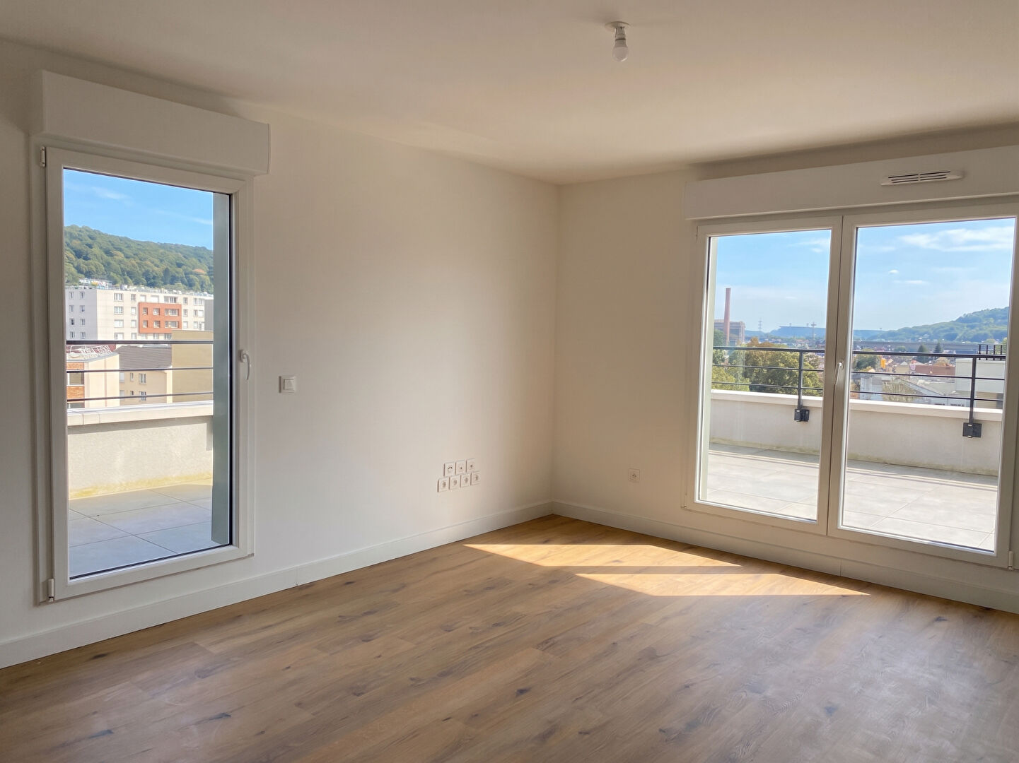 Agence immobilière de  Cabinet LEROUX - Cabinet LEROUX 
