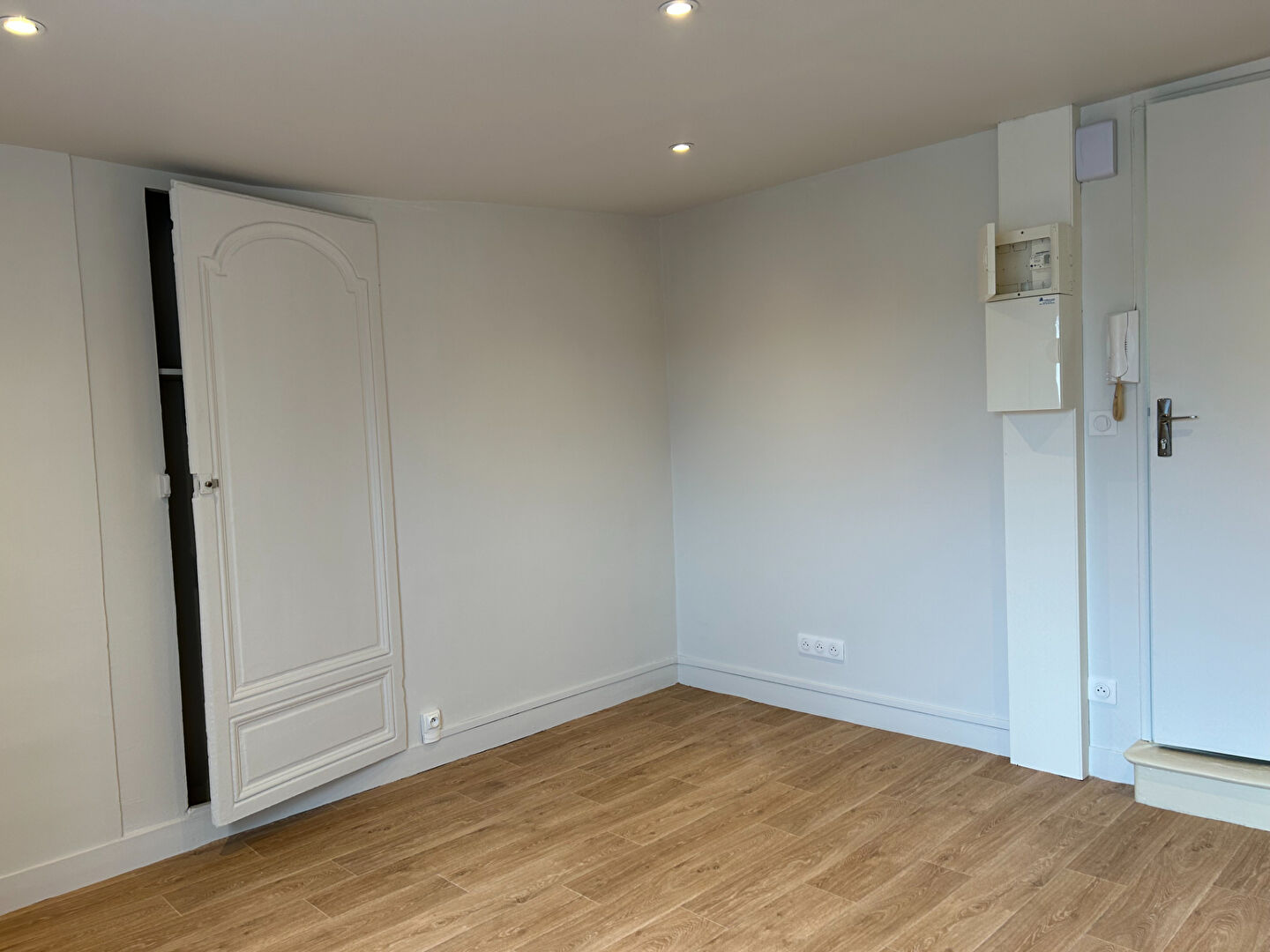 Agence immobilière de  Cabinet LEROUX - Cabinet LEROUX 
