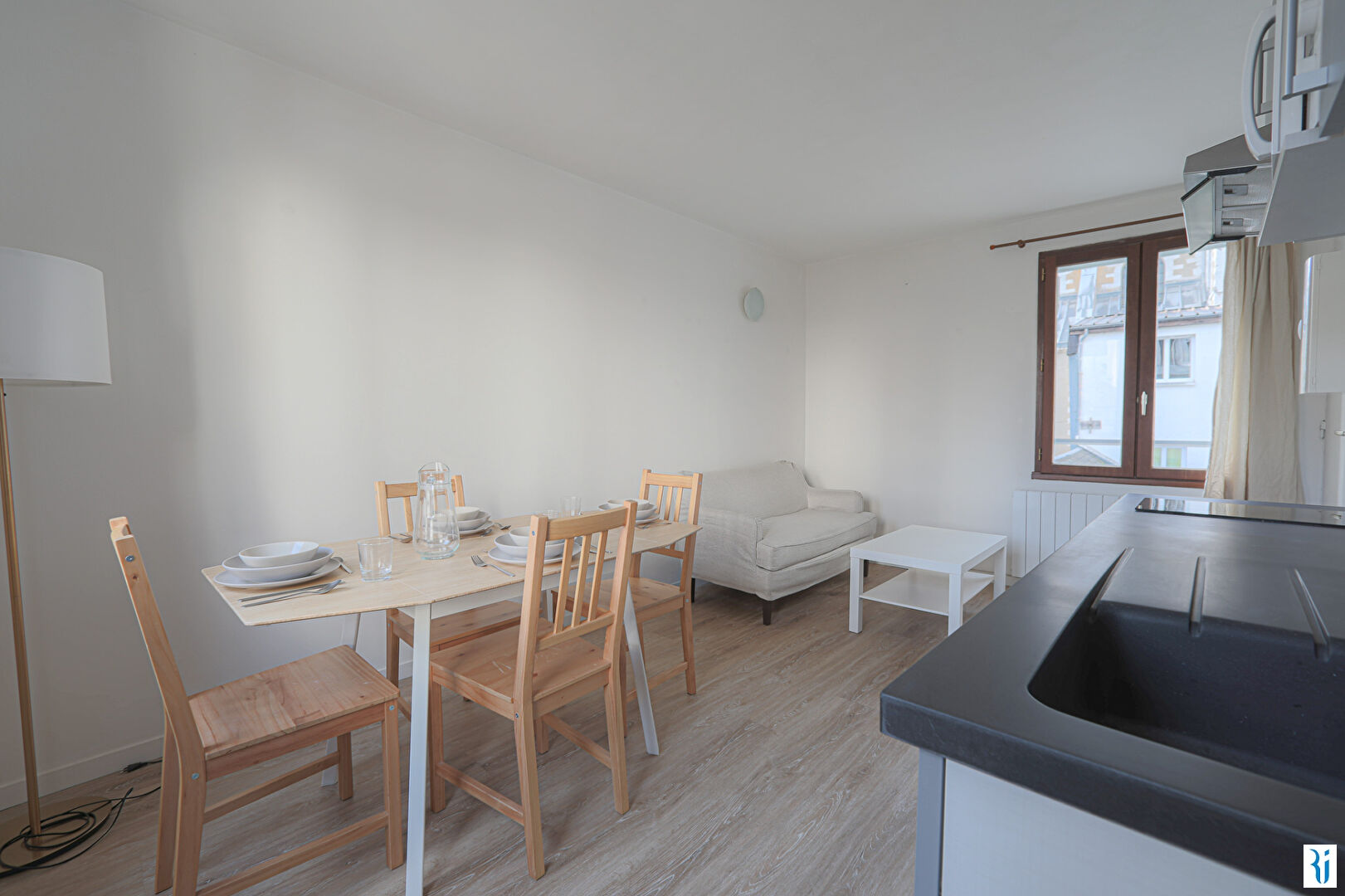 Photo Appartement Rouen 2 pièce(s) 27.7 m2 - Référence : JAB-CHAMP-1ER image 2/6