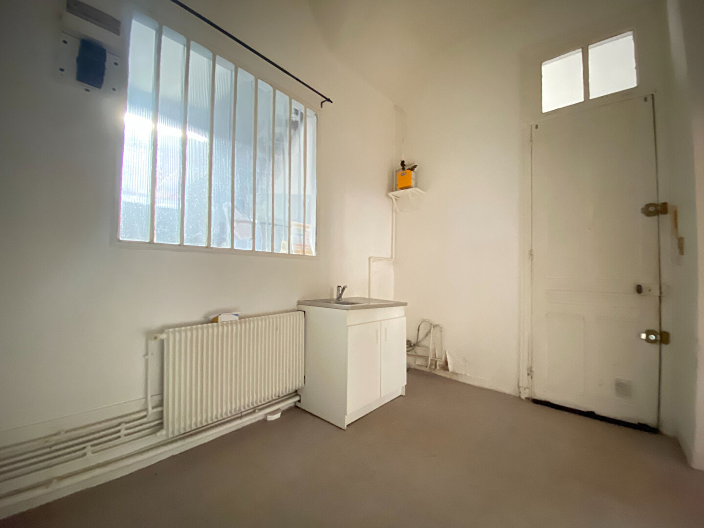 Photo ROUEN ST SEVER LOCAL A USAGE DE BUREAUX image 5/6