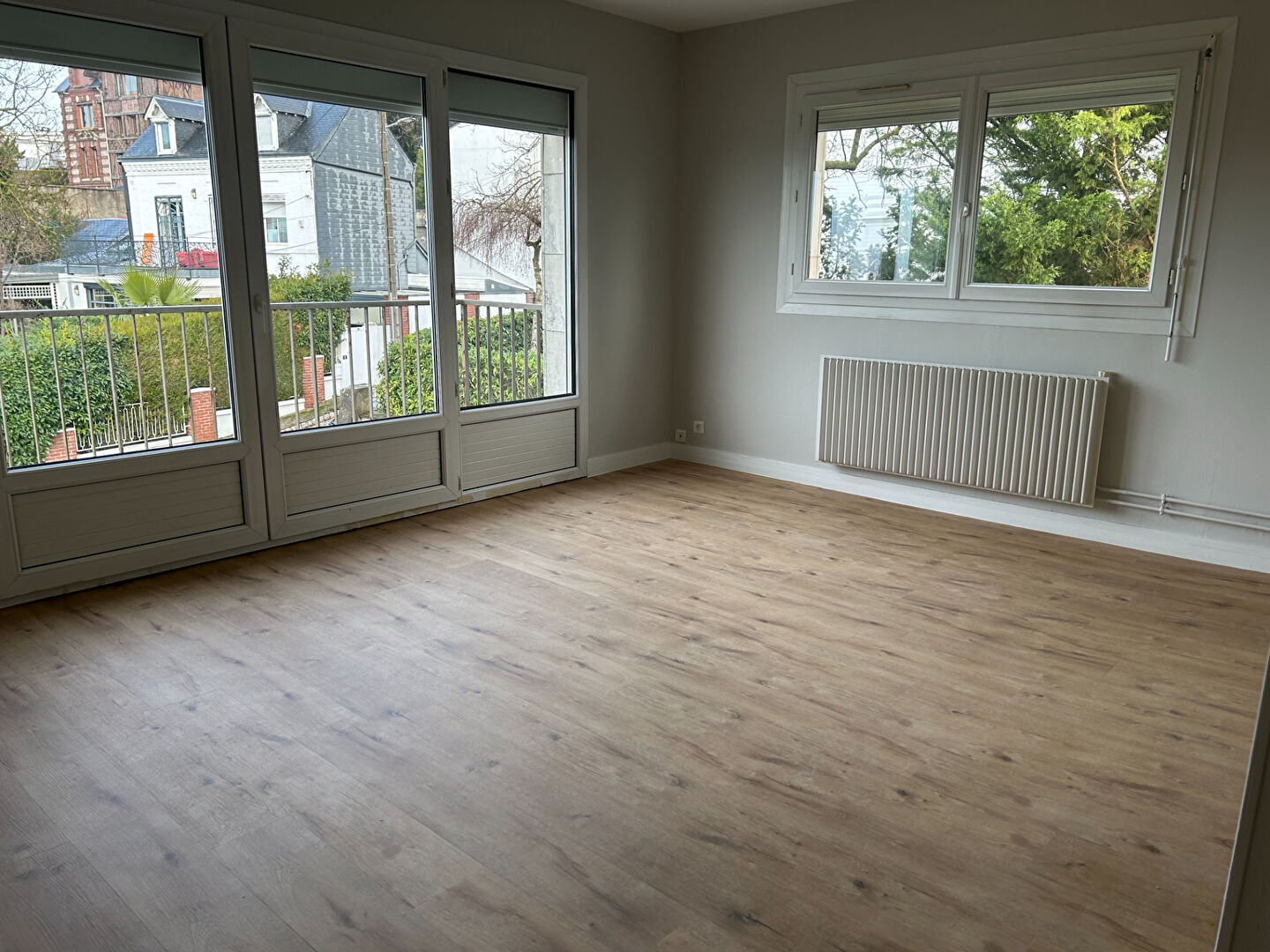Agence immobilière de  Cabinet LEROUX - Cabinet LEROUX 
