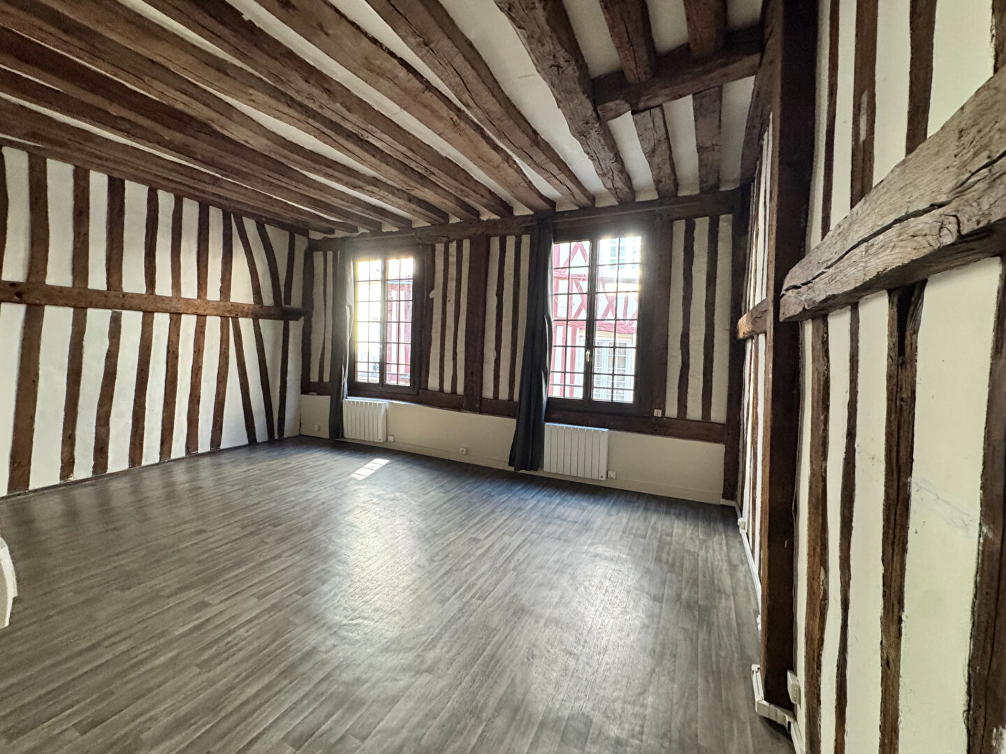 Agence immobilière de  Cabinet LEROUX - Cabinet LEROUX 
