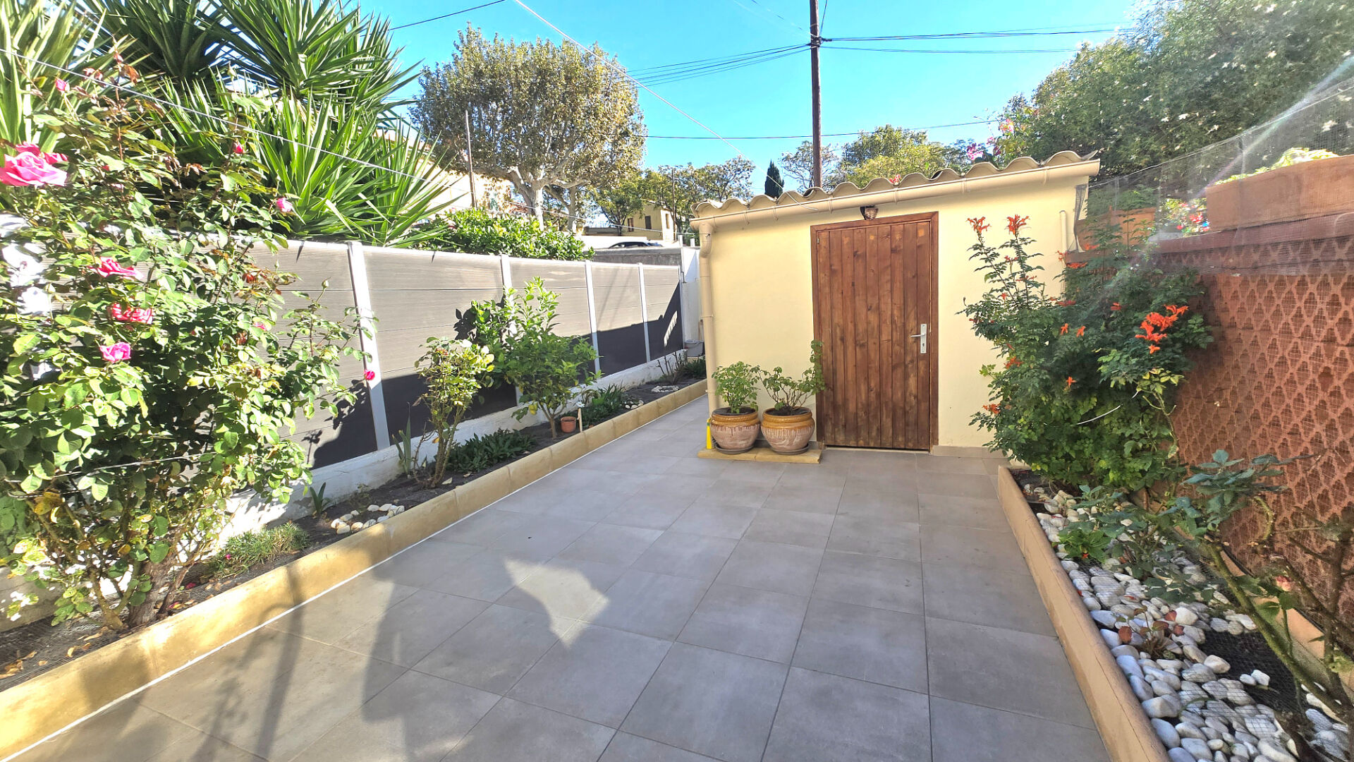 Photo L'ESTAQUE GARE. CHARMANTE MAISON AVEC JARDIN, VERANDA ET GARAGE image 2/6