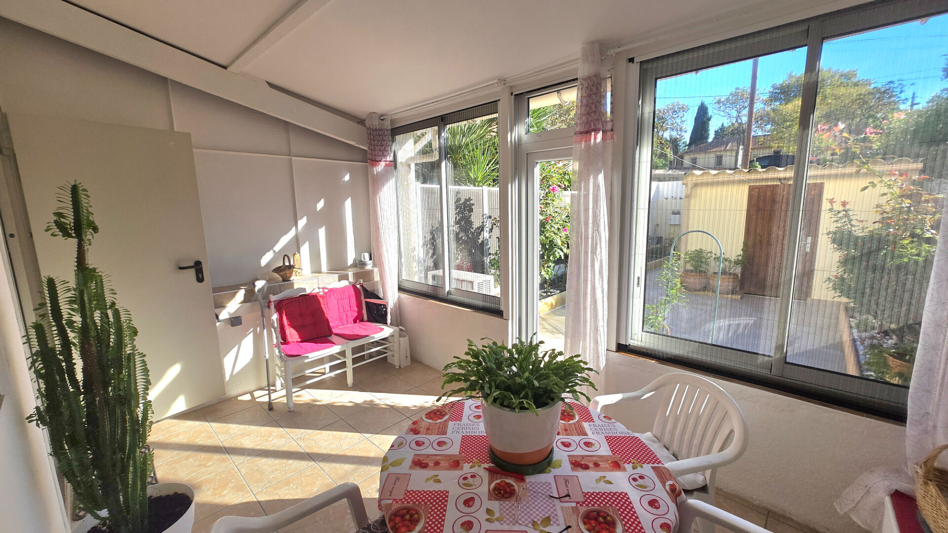 Photo L'ESTAQUE GARE. CHARMANTE MAISON AVEC JARDIN, VERANDA ET GARAGE image 5/6