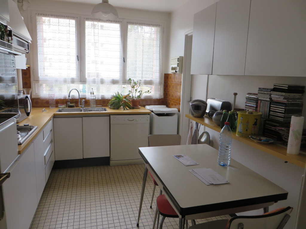 Photo Appartement Saint Germain En Laye 6 pièces de 115m² image 6/6