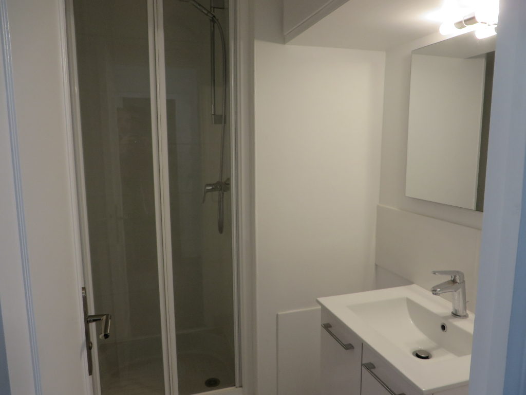 Photo Appartement  5 pièces 99.09 m² image 6/6