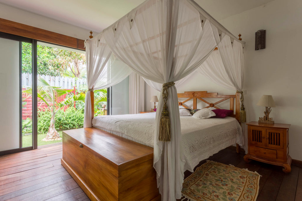 Photo Appartement Saint Pierre 3 pièce(s) 67 m2 image 1/1