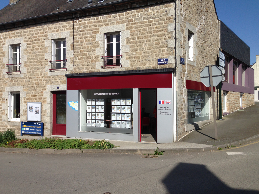 Maison Saint Nicolas Du Pelem 6 pièce(s) 110 m2