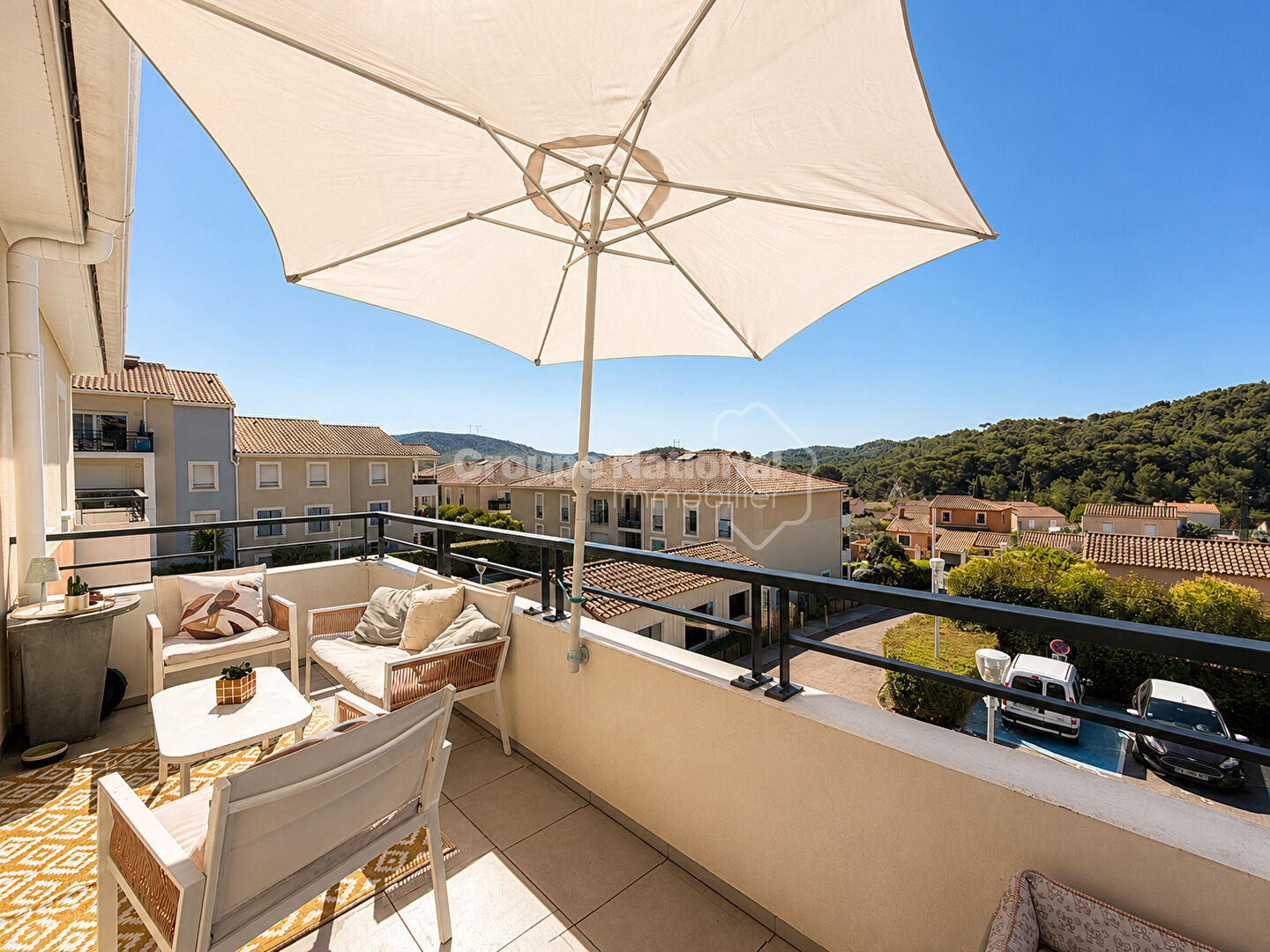 EXCLUSIVITE : Le Rove: Appartement de type 3 ( Vallon secret ) de 62 m2 environ .