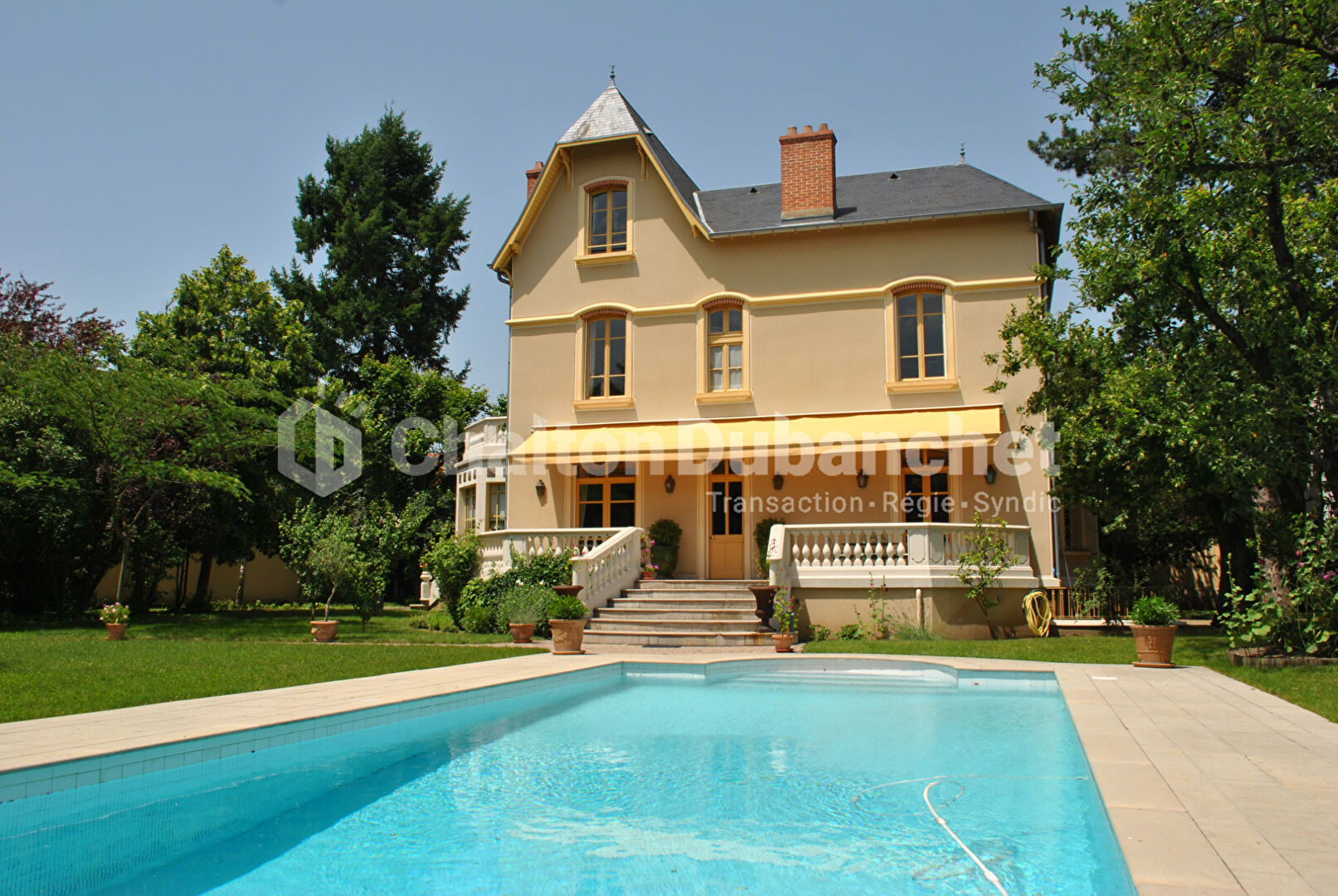 Photo LE COTEAU - Maison de 300 m² image 4/6