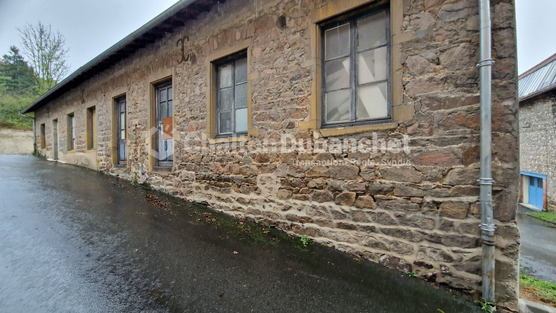 Photo REGNY - Entrepôt / local industriel de 275 m² image 3/6