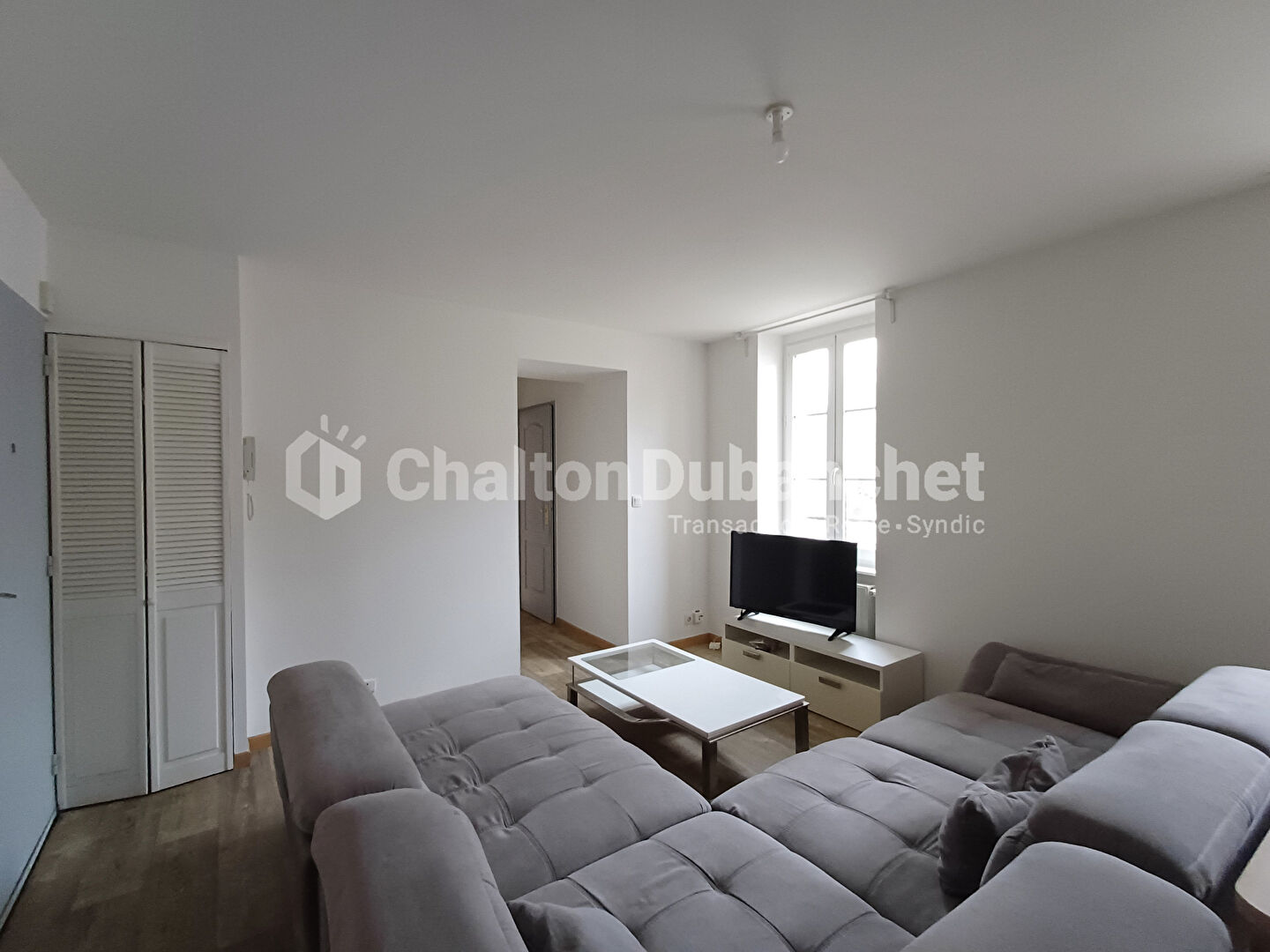 FEURS - Appartement T2 meublé de 38m²