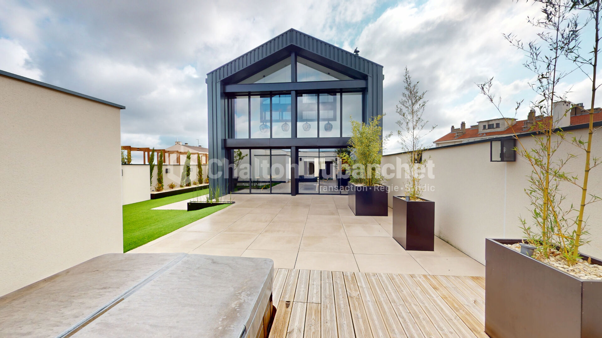 Photo ROANNE - Maison de Prestige