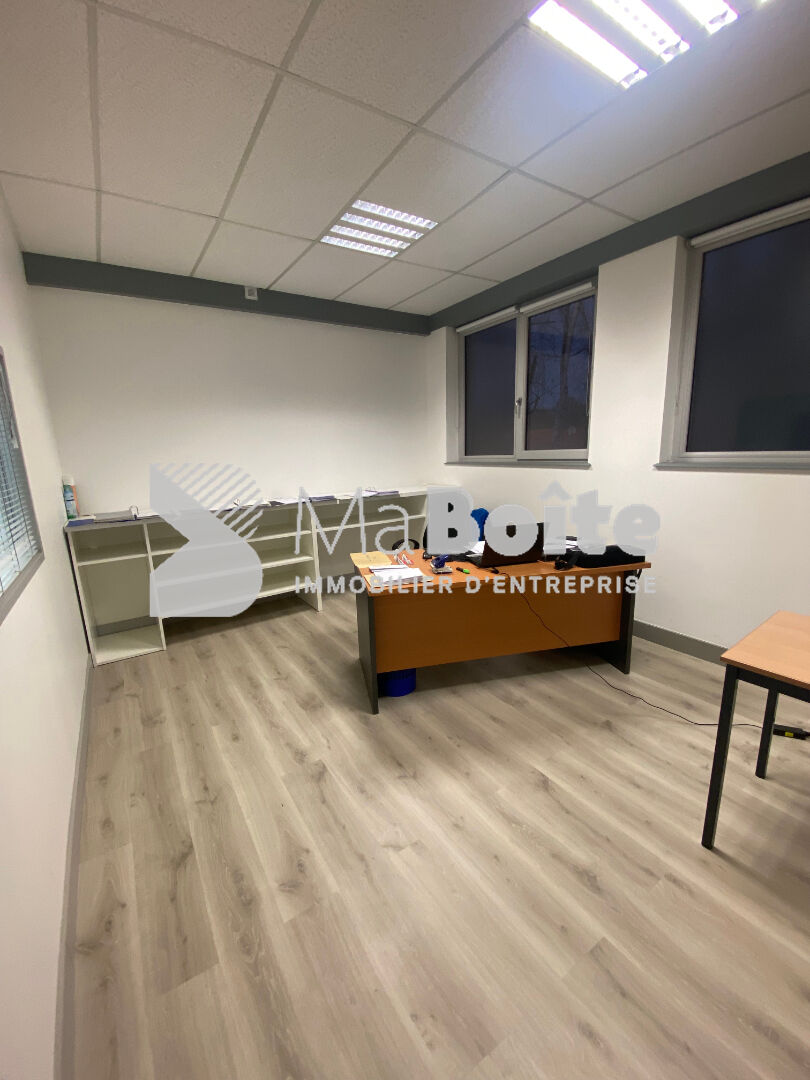 Photo BALBIGNY - Bureau de 15 m² image 2/5