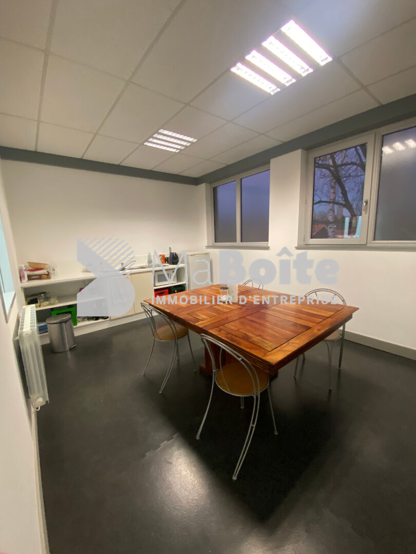 Photo BALBIGNY - Bureau de 50 m² image 5/5