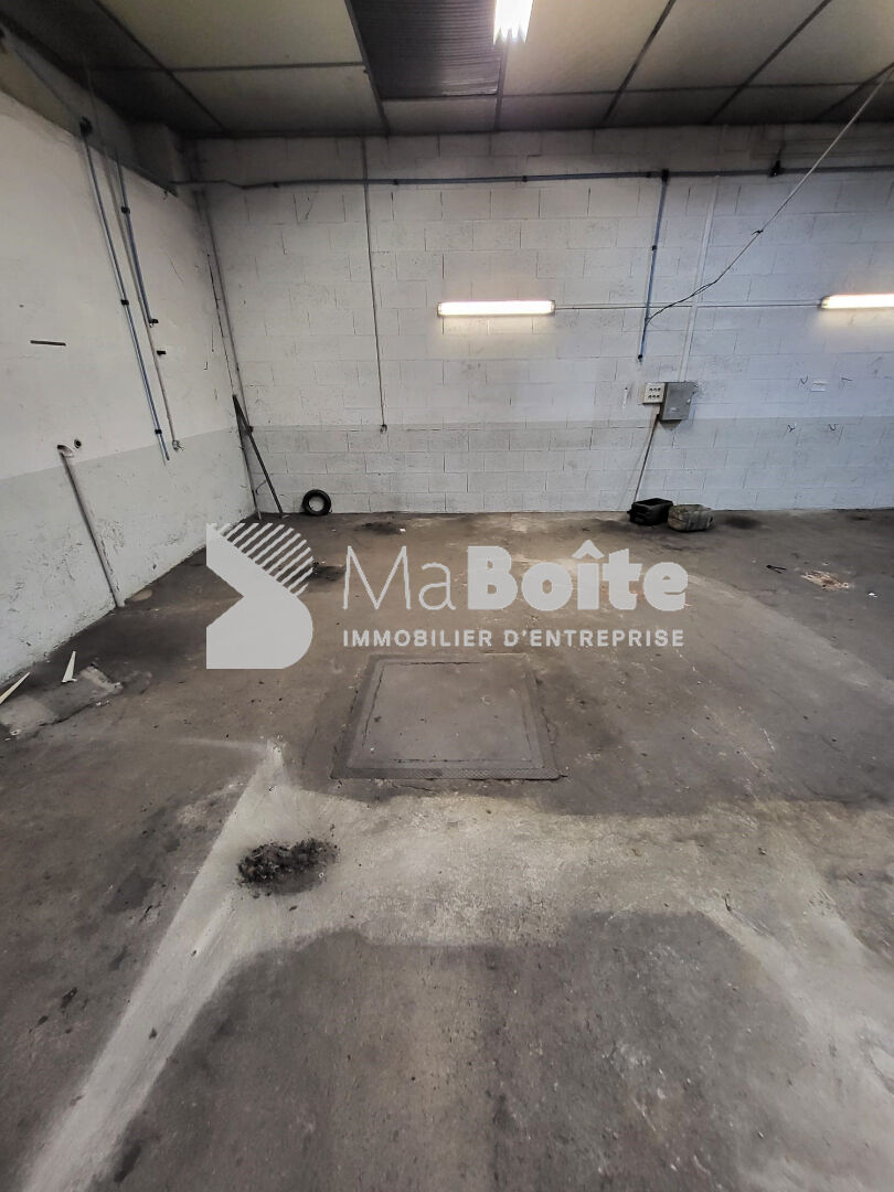 Photo MONTBRISON- Local commercial de minimum 80m² image 4/6