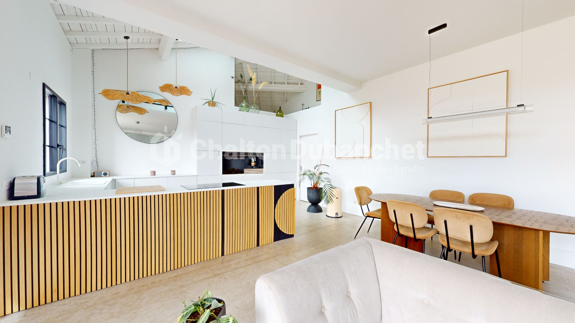 Photo SAINT LAURENT DE CHAMOUSSET - Maison de 166 m2 image 3/6
