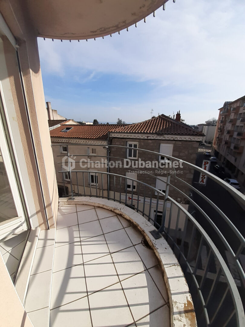 Photo Appartement centre ville de FEURS 72 m² image 4/6