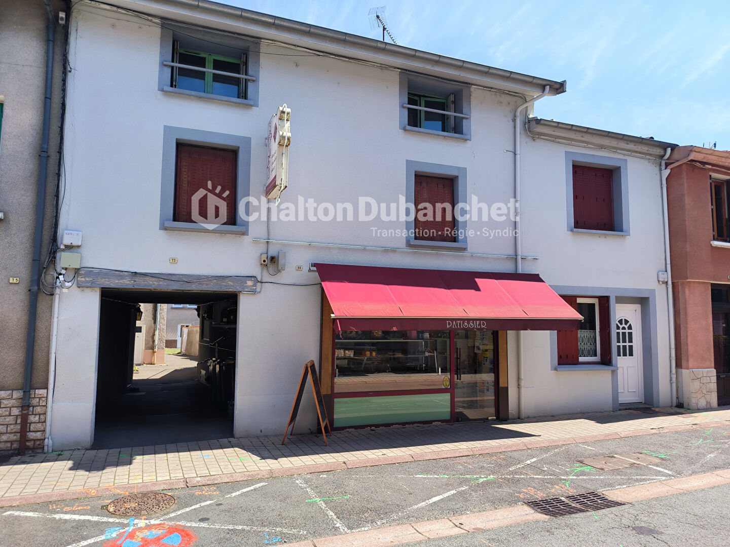 Photo SAINT JUST LA PENDUE Patisserie chocolaterie image 2/6