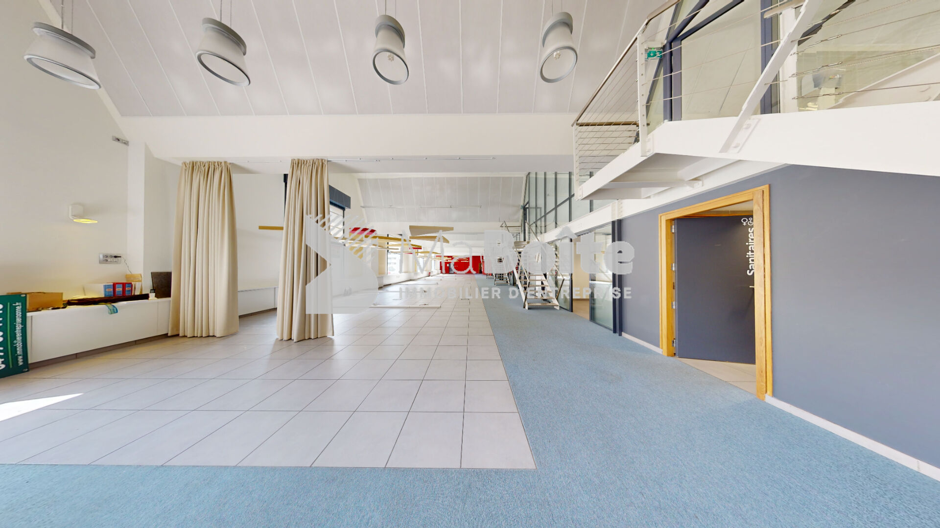 Photo ST ETIENNE - Bureaux de 1 670 m² divisé en 3 lots image 2/6