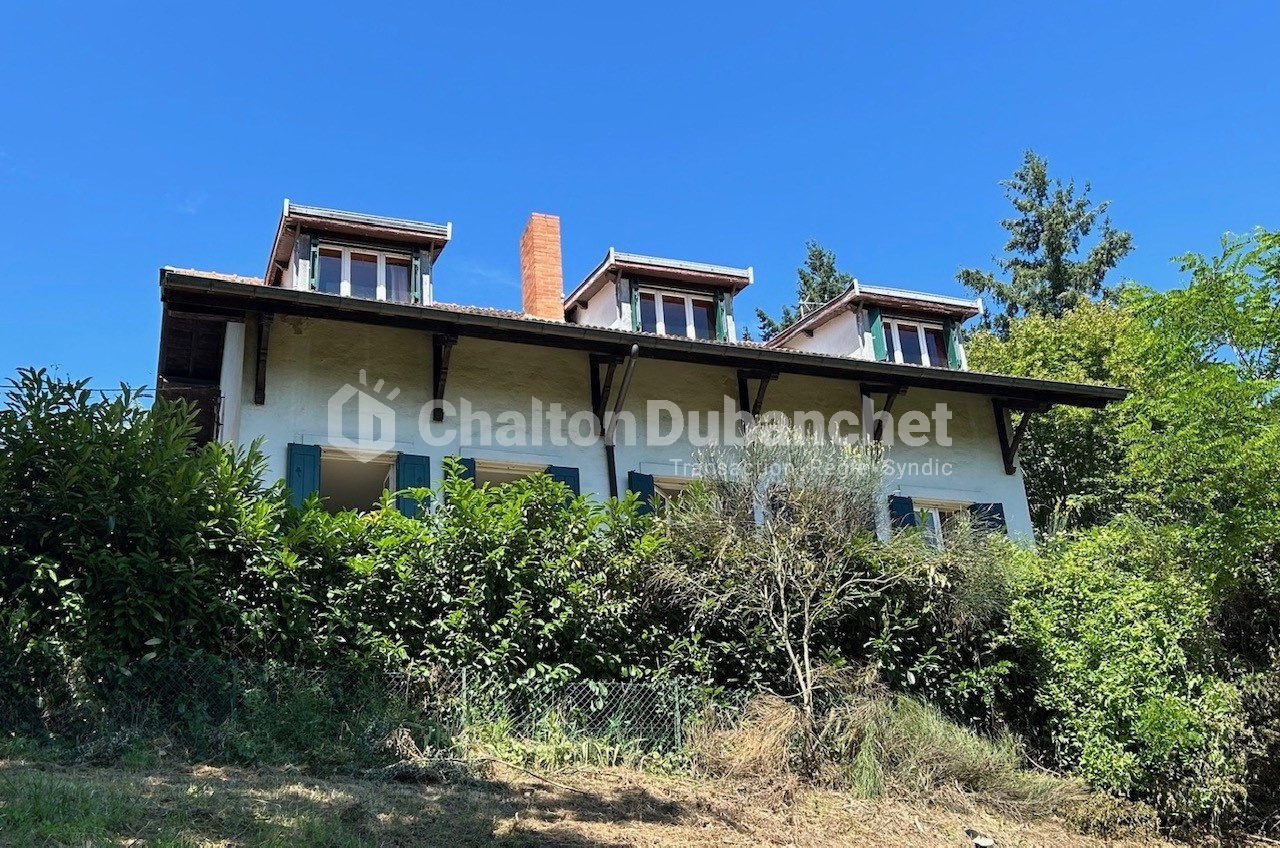 RIORGES  - Maison de charme  de 180 m² sur 1450 m² vue imprenable