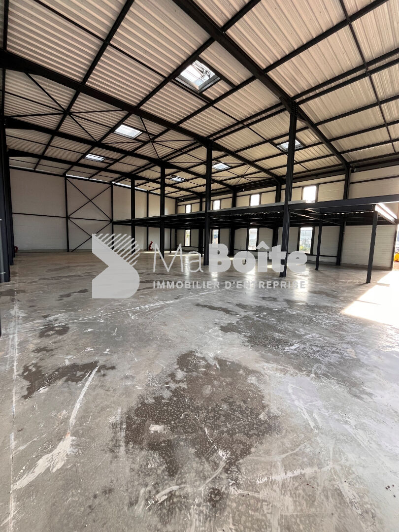 Photo LE COTEAU - Entrepôt / local industriel de 312 m² image 4/5
