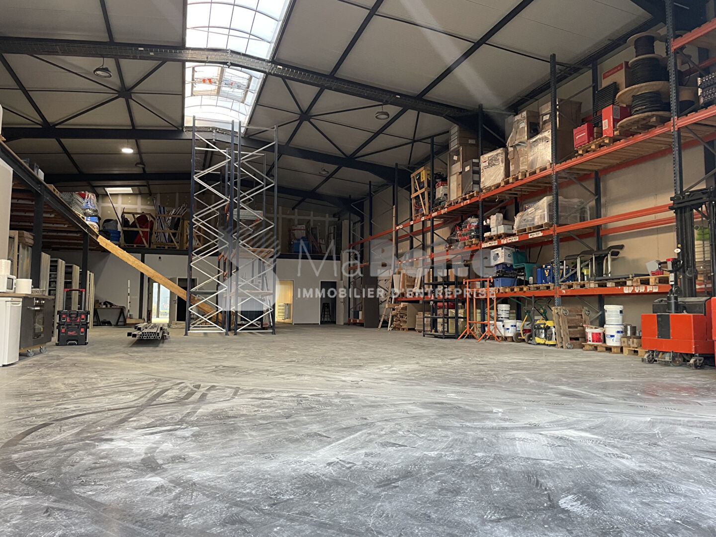 Photo ROANNE - Bâtiment, local commercial de 824 m² image 5/6