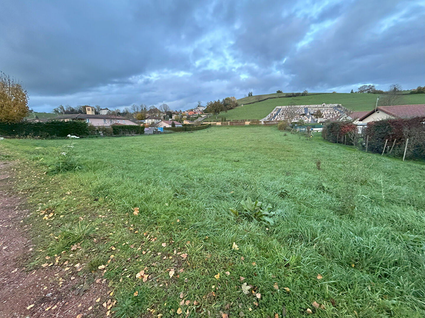 Photo EXCLU SAINT NIZIER SOUS CHARLIEU - Terrain a bâtir image 2/3