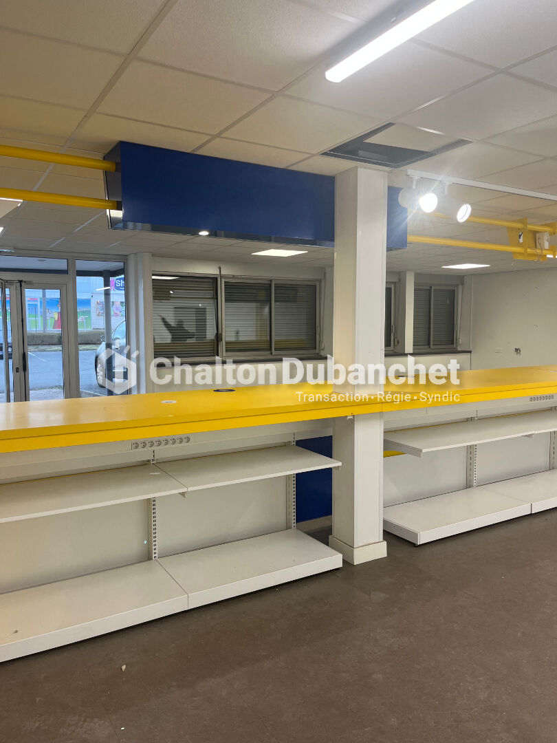 Photo LE COTEAU - Local commercial de 360 m² image 6/6