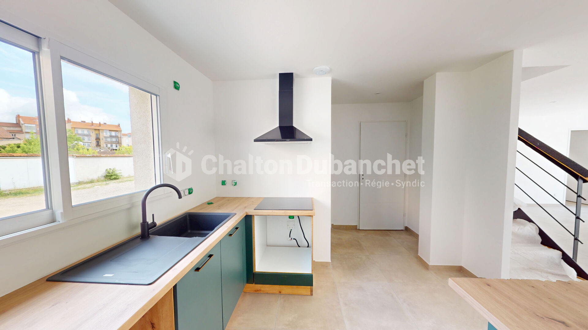 Photo ROANNE - Maison de ville Neuve, Roanne - 97 m2 - 3 chambres image 4/6
