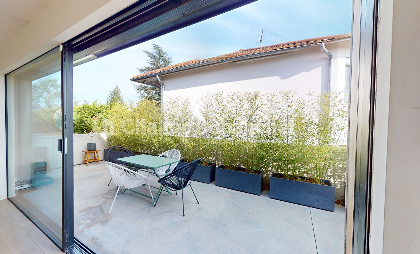 Photo RIORGES PRODUIT D'EXCEPTION - Villa d'architecte avec vue imprenable avec piscine image 5/6