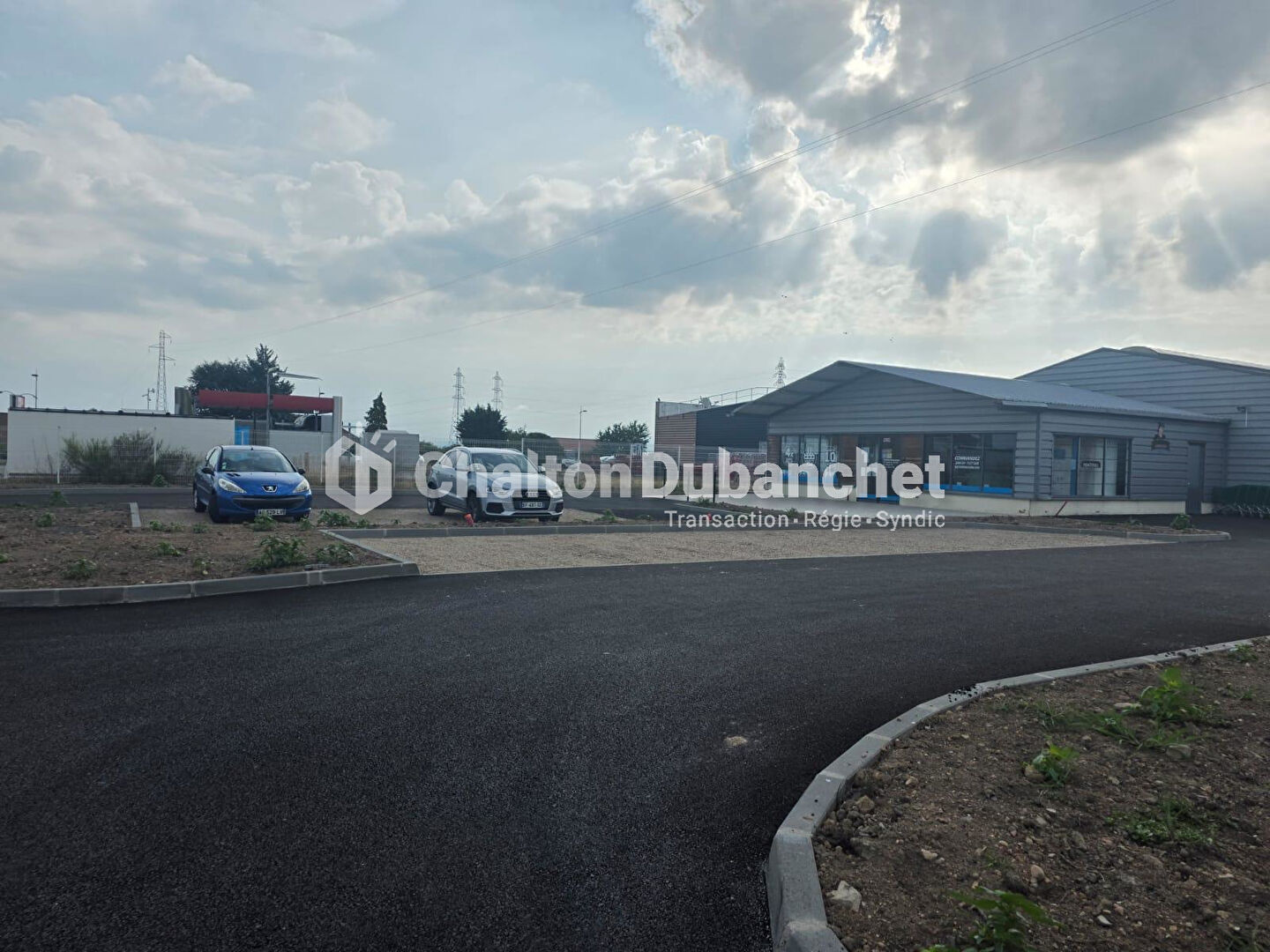 Photo MABLY - Local d'activité de 270 m² image 4/6