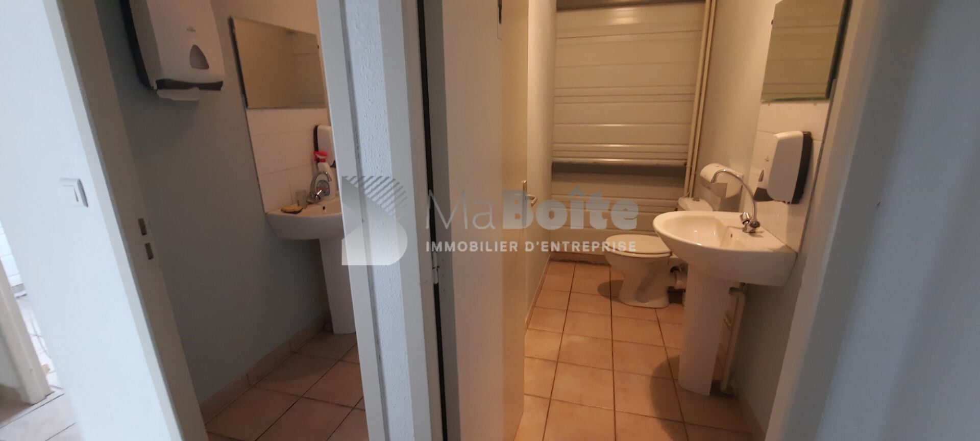 Photo EXCLUSIF BOEN SUR LIGNON - Local commercial et entrepôt de 582.26 m² image 4/6