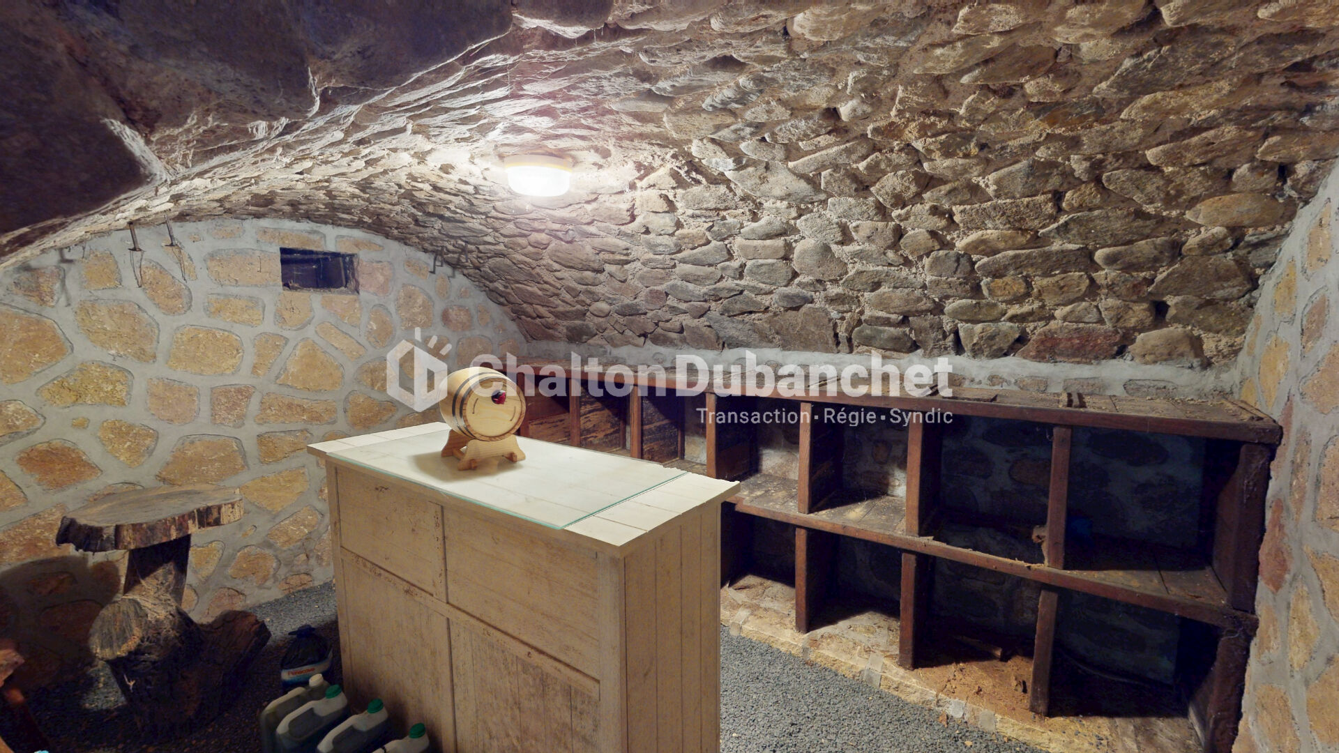 Photo COURS - Maison de 266 m² image 4/6