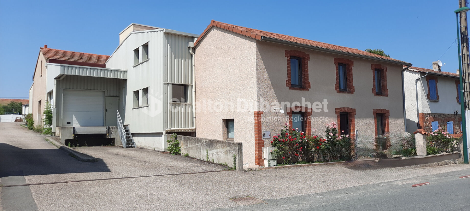 Entrepôt / local industriel Rozier En Donzy 887.50 m2