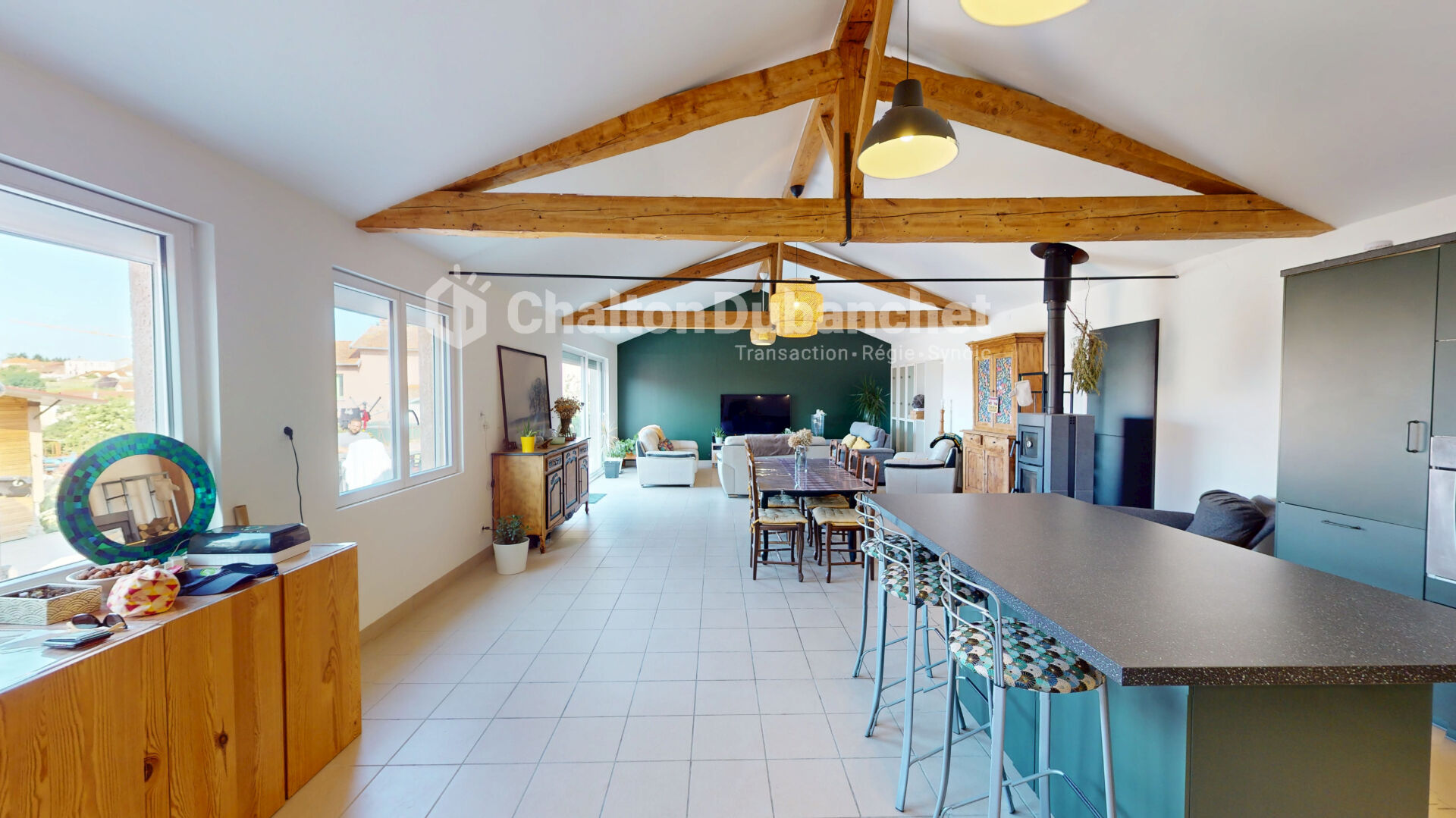 Photo SAINT JUST LA PENDUE Maison d'habitation 168m² image 1/6