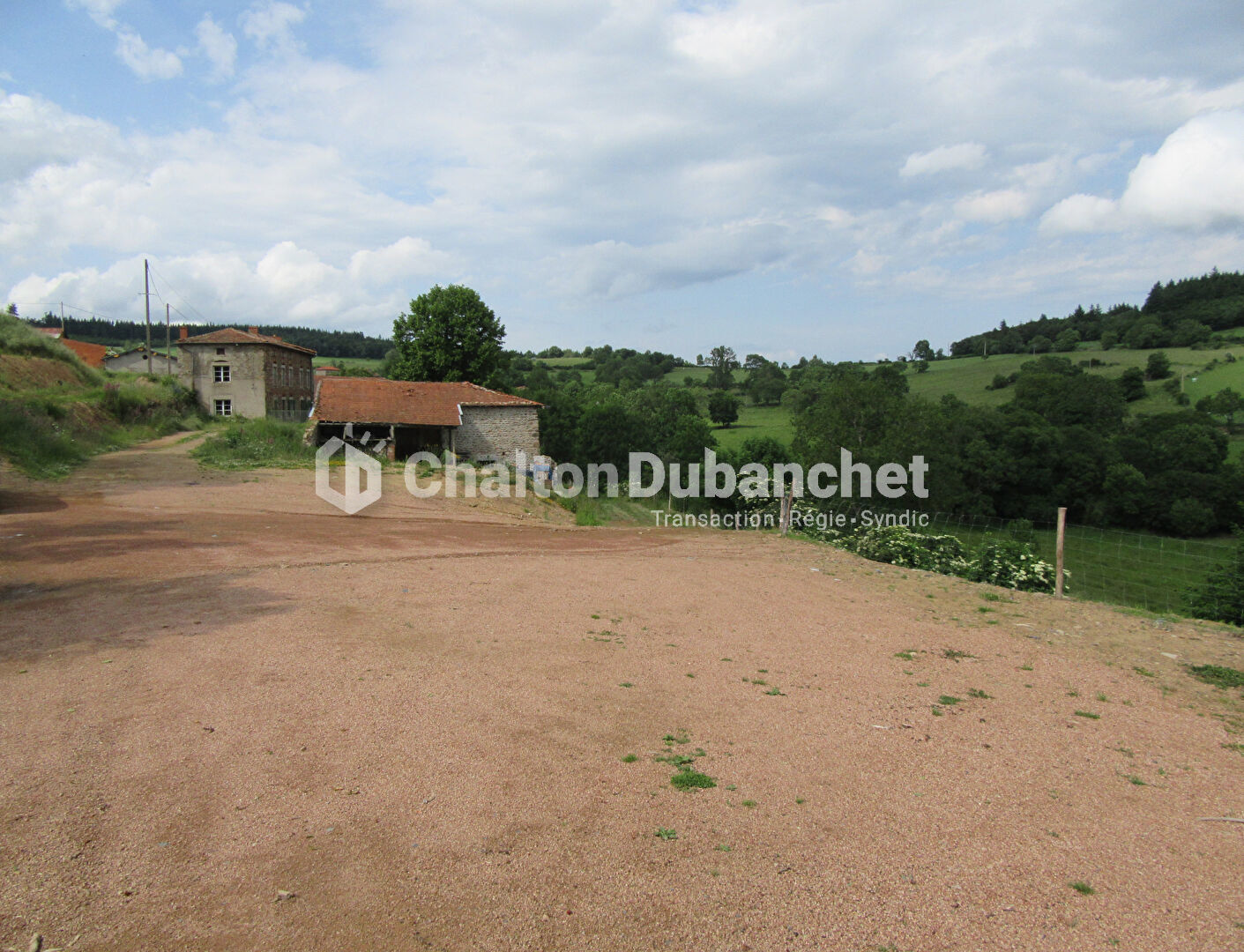 Photo Corps de ferme Cherier 8 pièce(s) image 3/6