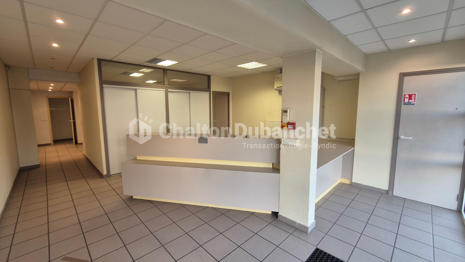 Local commercial Feurs 250m²