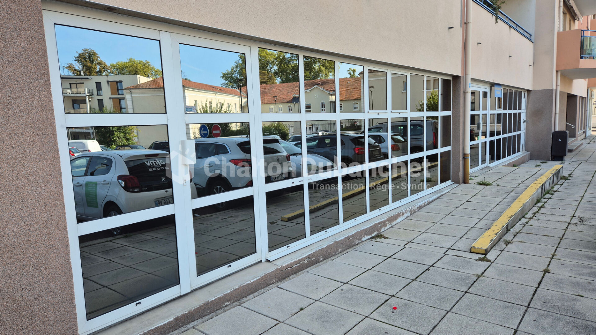 Local commercial Feurs 250m²
