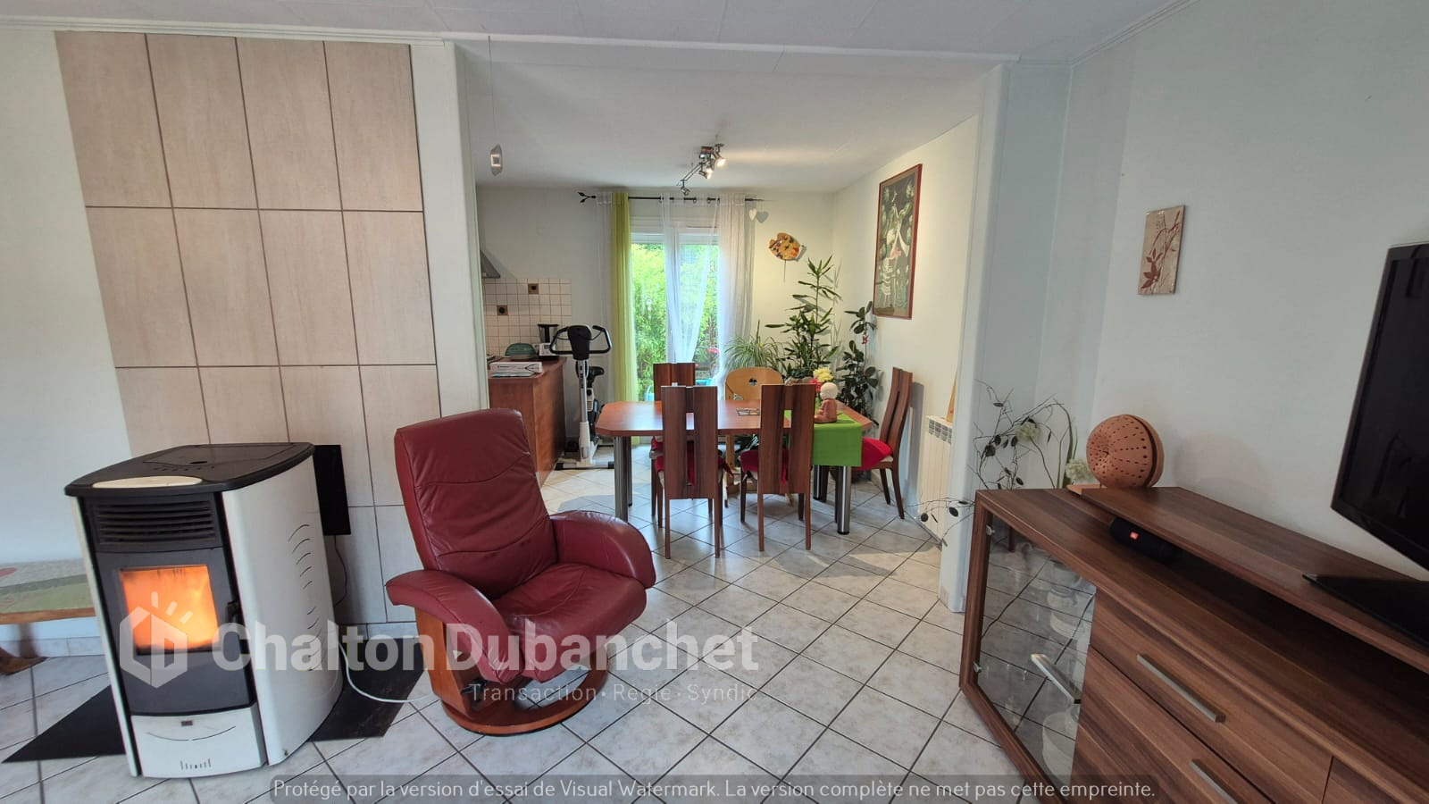 Photo Maison Civens 5 pièce(s) 124 m2 image 2/6