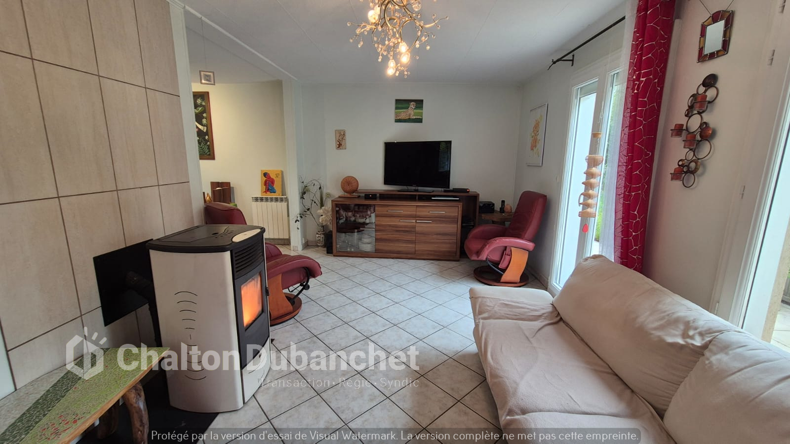 Photo Maison Civens 5 pièce(s) 124 m2 image 3/6